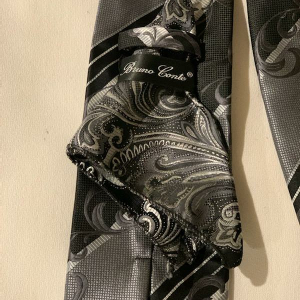 Men's black, white and gray 52 inch tie - Picture 2 of 2